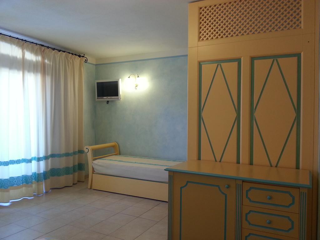Residence Riva Azzurra Cannigione Zimmer foto
