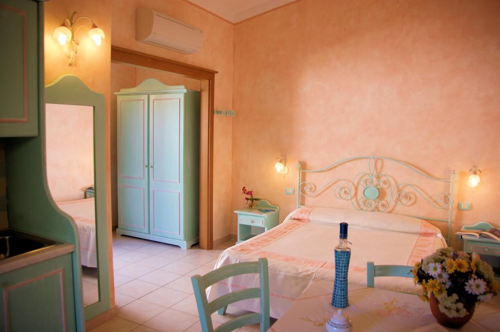 Residence Riva Azzurra Cannigione Zimmer foto